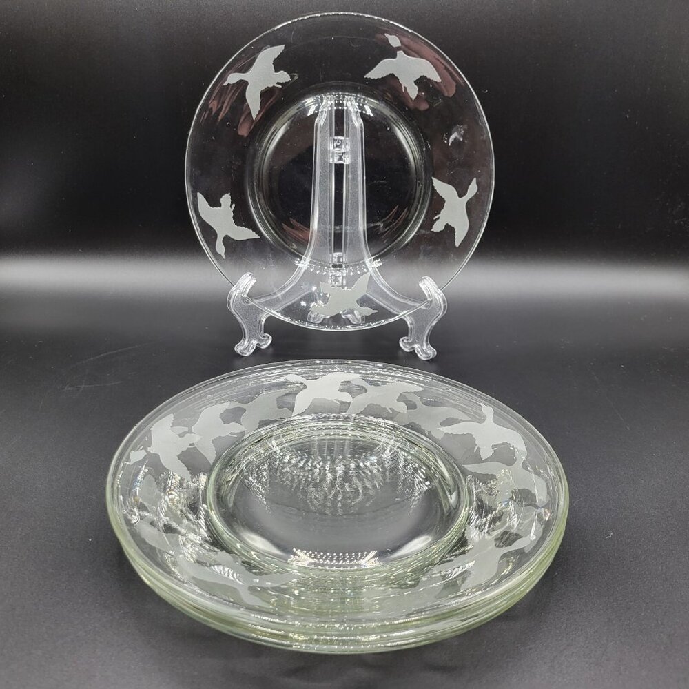 Vintage Set of 4 Engraved Duck Birds Salad Dessert Clear Glass Plate Elegant 8"